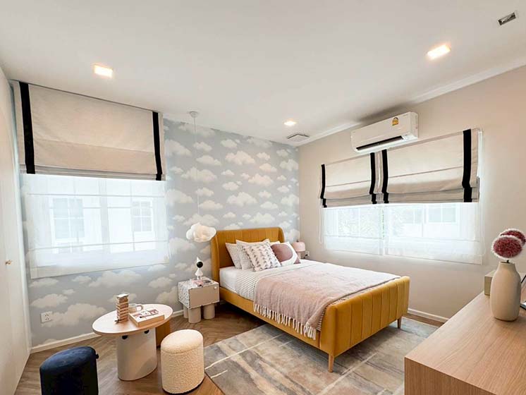 House with Shared Pool in Bangnatrad 